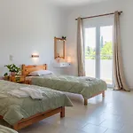Kantaros Lägenhetshotell 3*